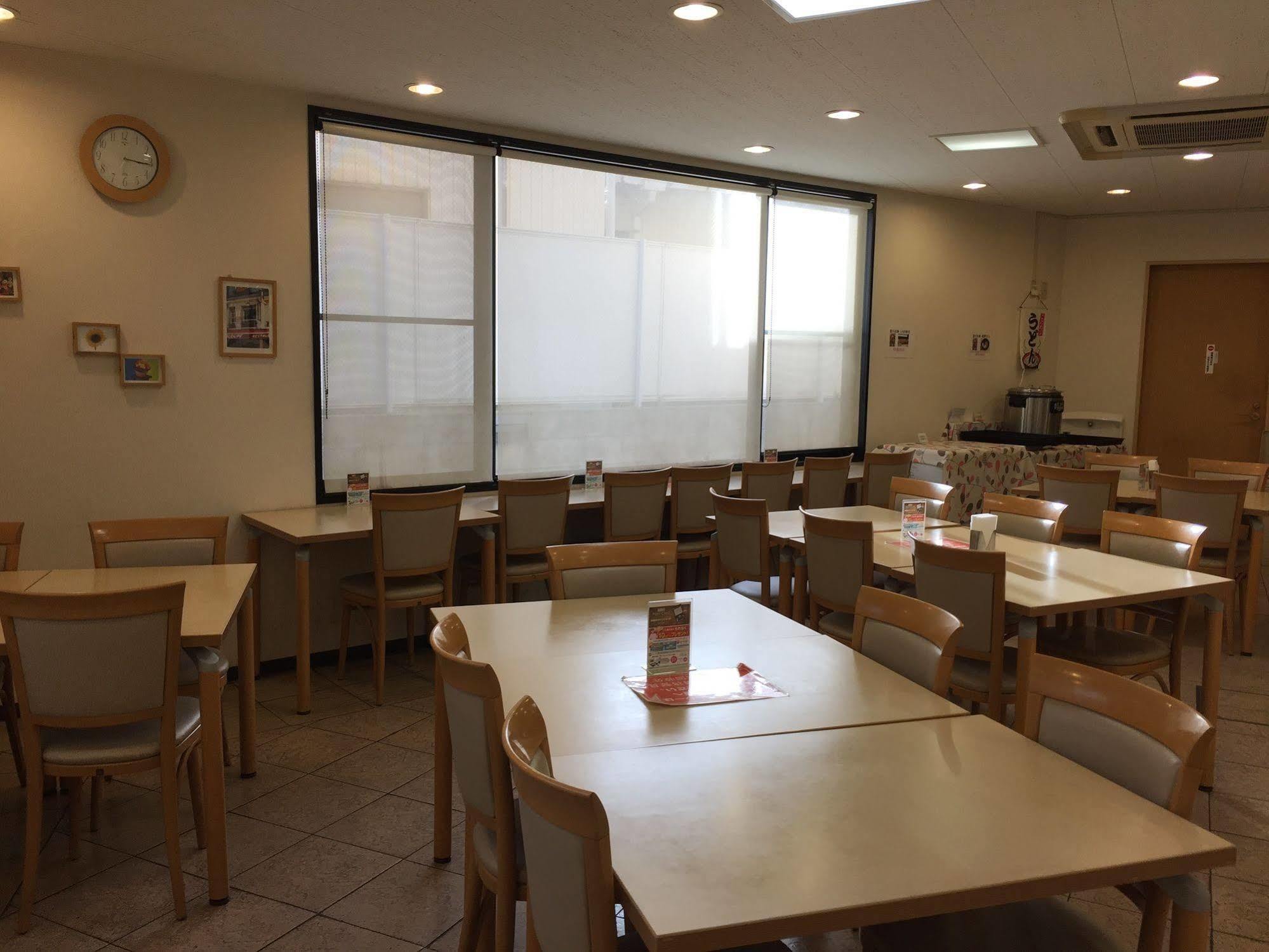 Hotel Crown Hills Toyokawa Экстерьер фото